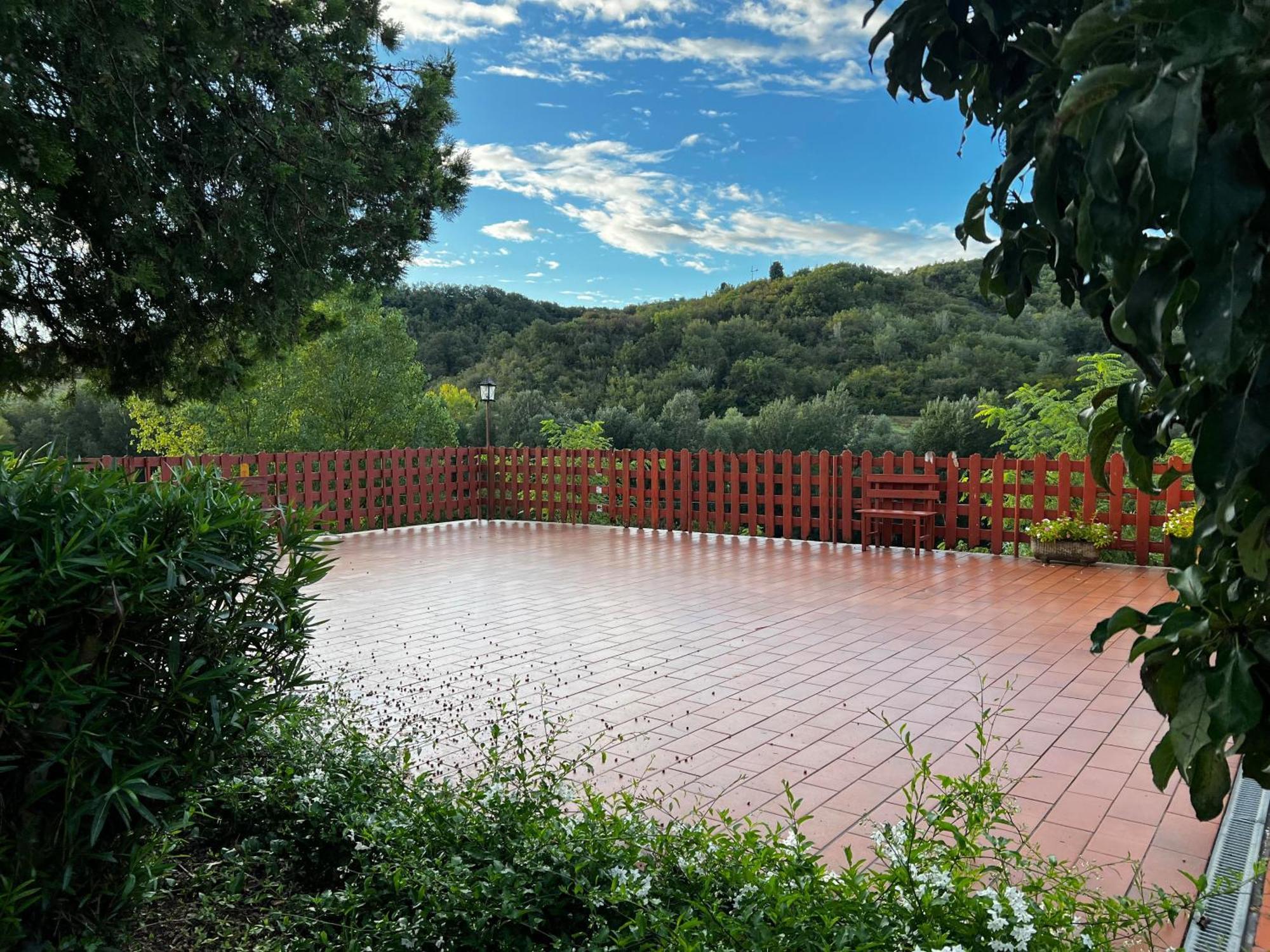 Agriturismo La Cerbana Палая Екстериор снимка