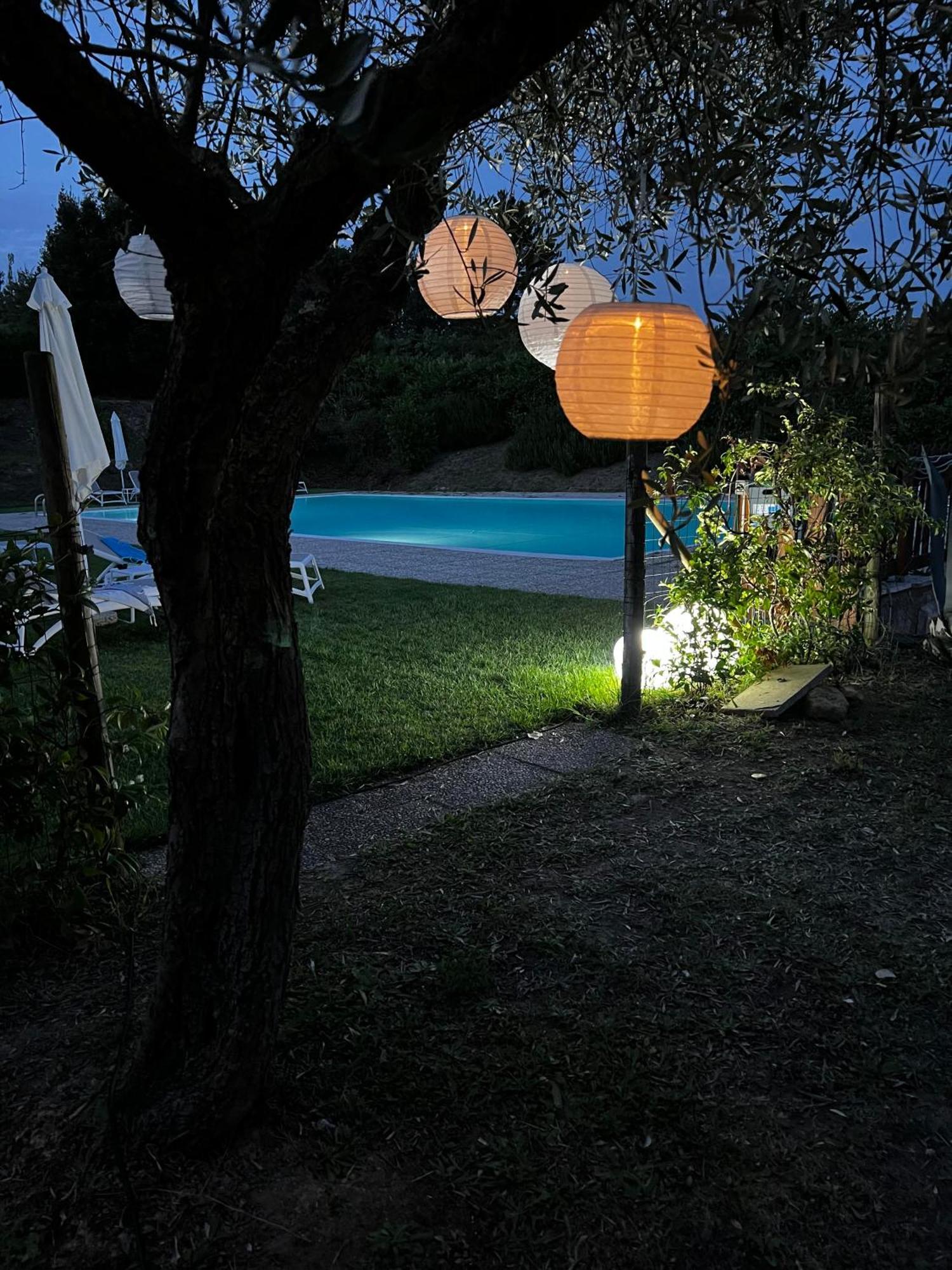 Agriturismo La Cerbana Палая Екстериор снимка